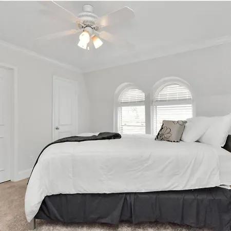 2Br Central Montrose Townhome Houston Exterior photo