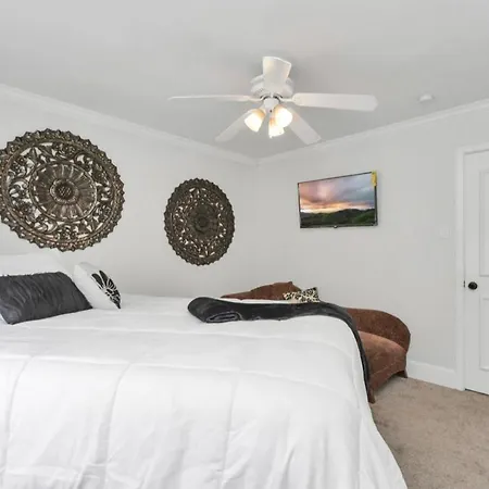 2Br Central Montrose Townhome Houston Exterior photo