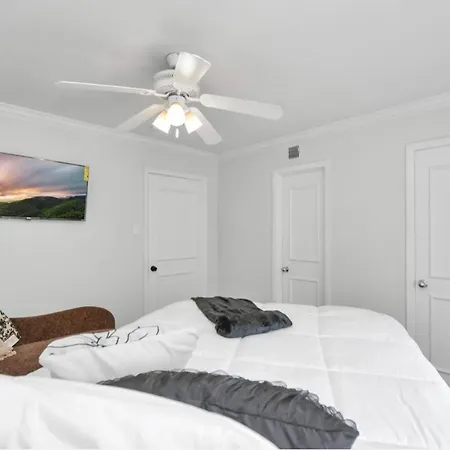 2Br Central Montrose Townhome Houston Exterior photo