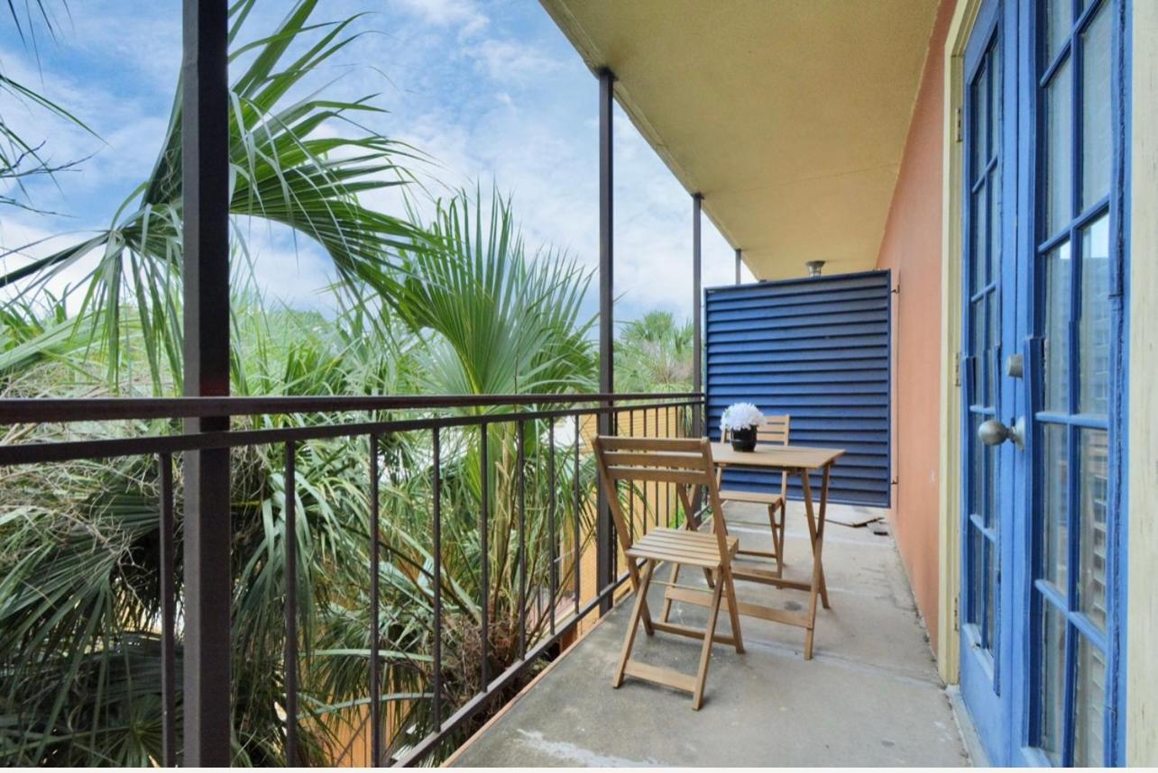 2br Montrose Townhome